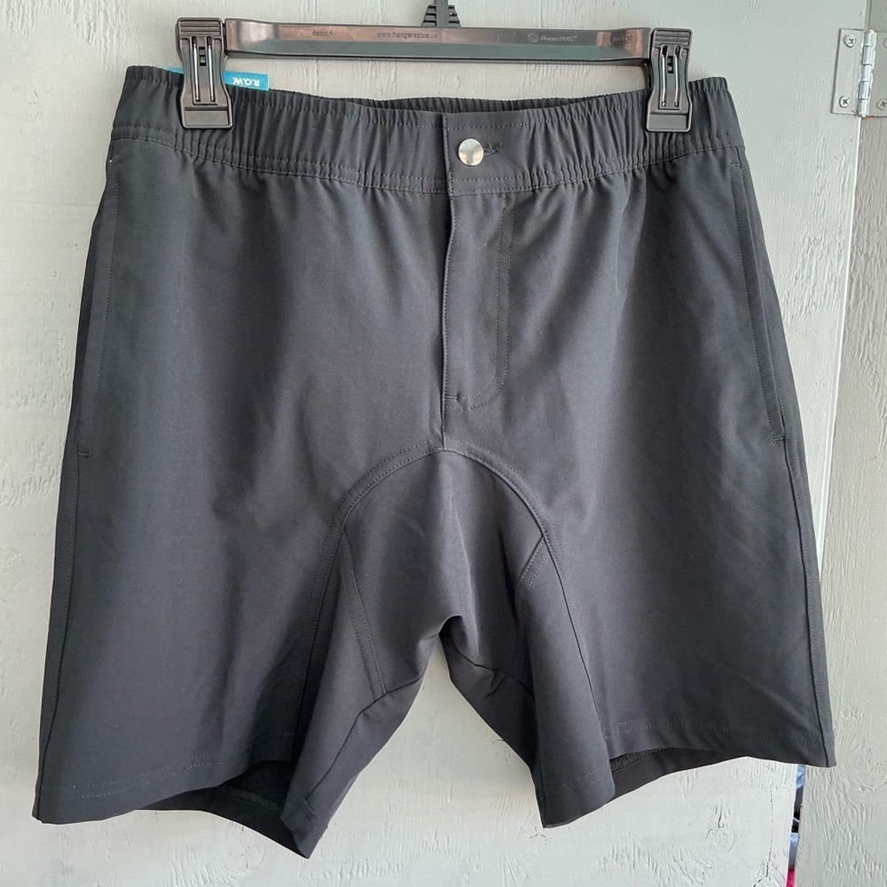 Max Woven-Black Athletic Shorts for Men NWT
